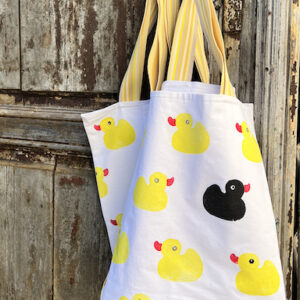 plastikfrei-Tasche-Ikat-handgemacht-slowfashion-handwerk-natur-biologisch-nachhaltig-madeinaustria-shoplocal-lalivontriulzi-lali-upycling-lieblingsstueck